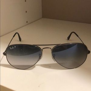 Polarized Ray-Ban Aviator Sunglasses